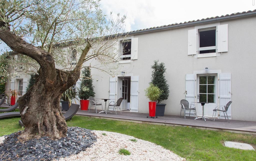 Logis Auberge De La Riviere Les Velluire-sur-Vendee Exterior photo